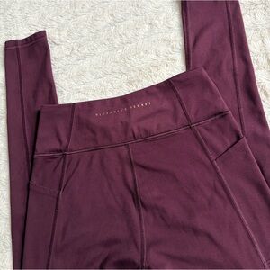 Victoria's Secret Studio High Rise Leggings w/ Pockets Burgundy Size 8 / Medium
